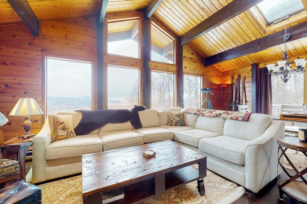 Photo of Livingroom in West Dover
