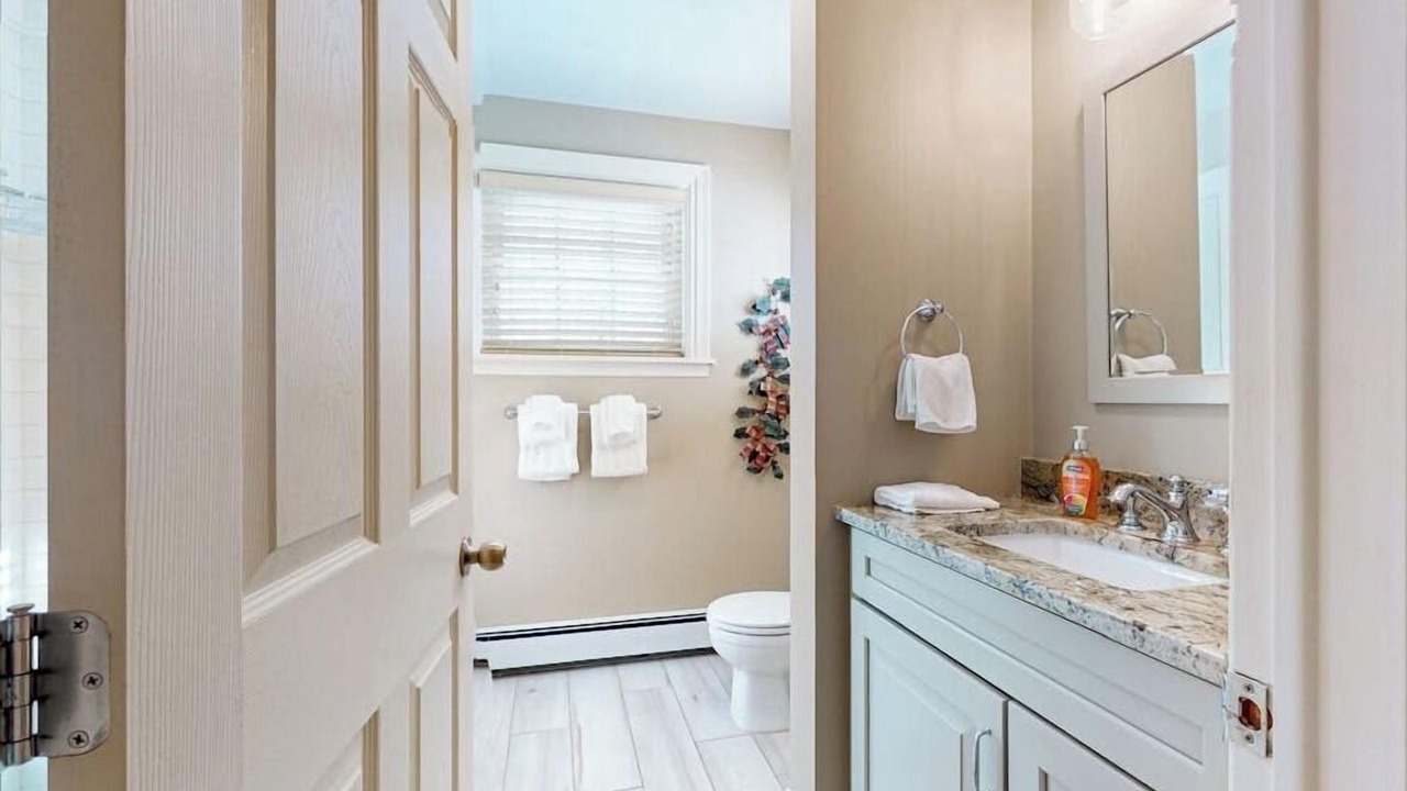 Photo of Bathroom in Stratton and Bromley Ski Areas