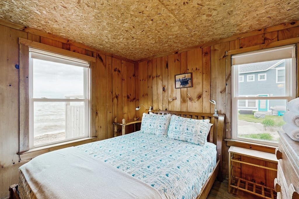 Photo of Bedroom in Malletts Bay