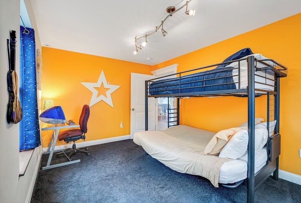 Photo of Bedroom in Malletts Bay