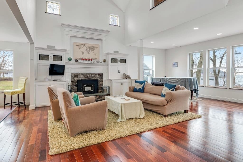 Photo of Livingroom in Malletts Bay