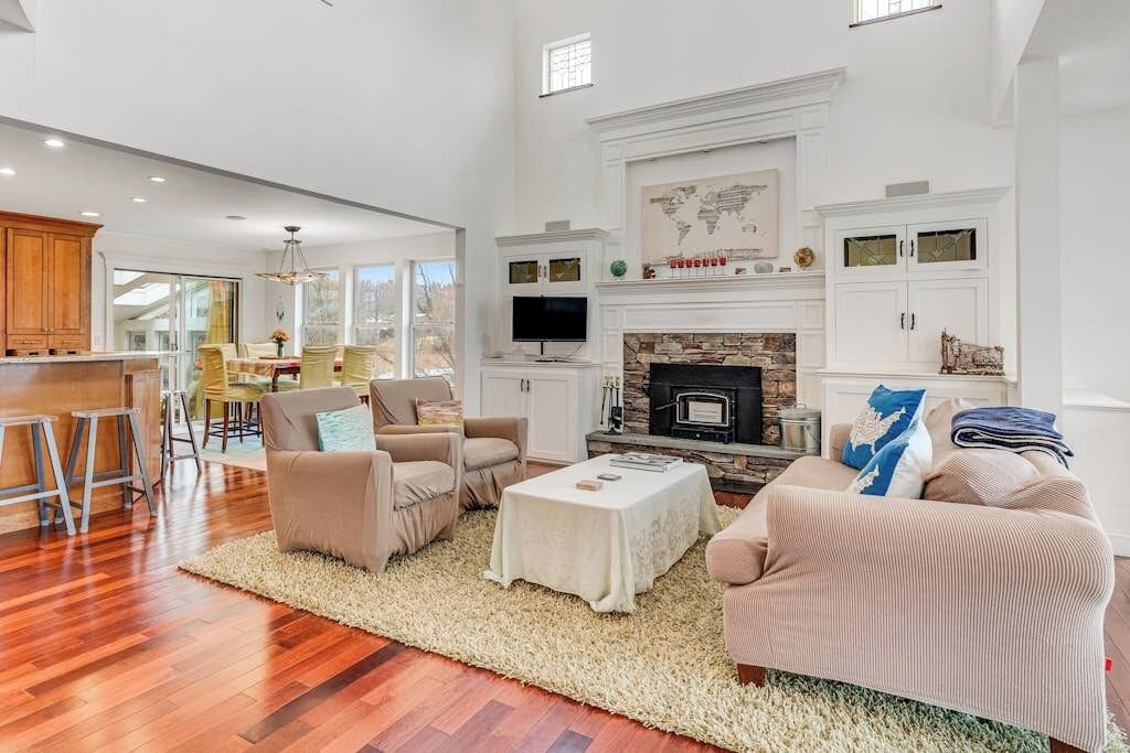 Photo of Livingroom in Malletts Bay