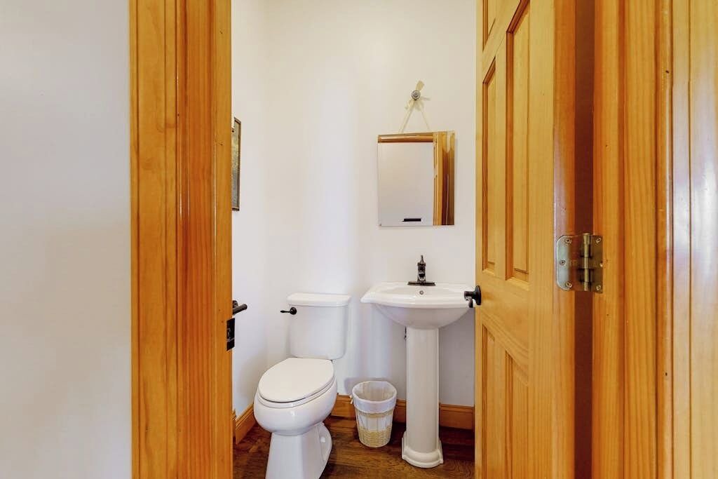 Photo of Bathroom in Malletts Bay