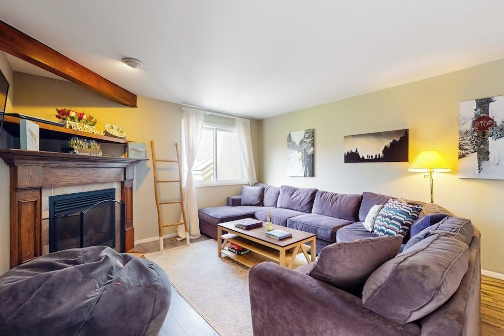Photo of Livingroom in Jeffersonville