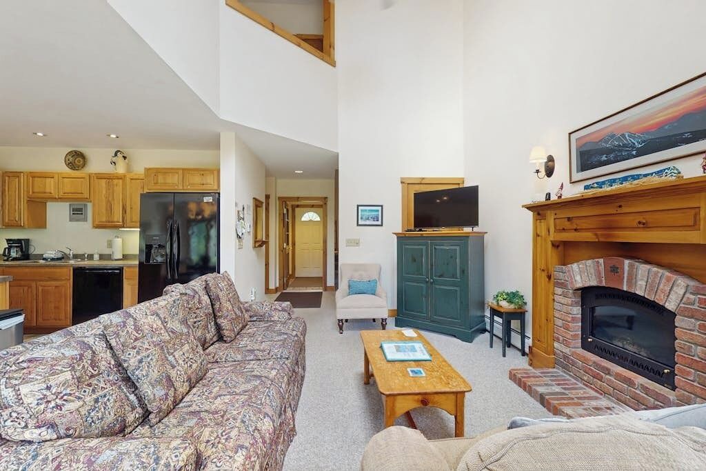 Photo of Livingroom in North Troy