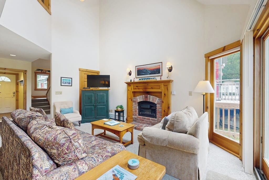 Photo of Livingroom in North Troy