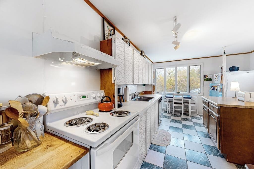 Photo of Kitchen in Isle La Motte