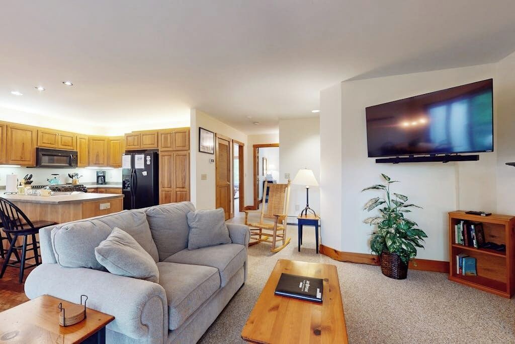 Photo of Livingroom in North Troy