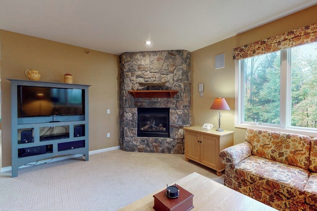 Photo of Livingroom in Jeffersonville