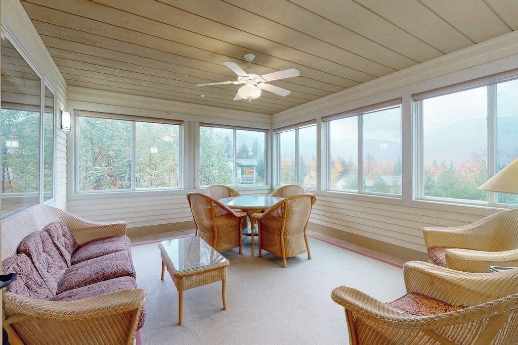 Photo of Livingroom in Jeffersonville