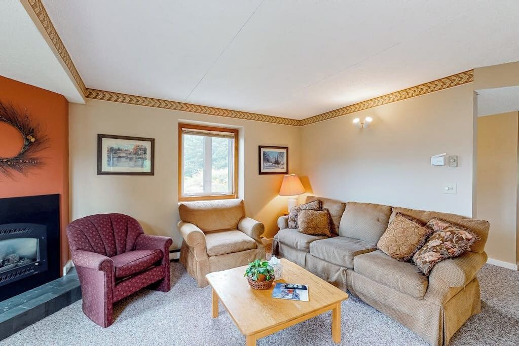 Photo of Livingroom in North Troy