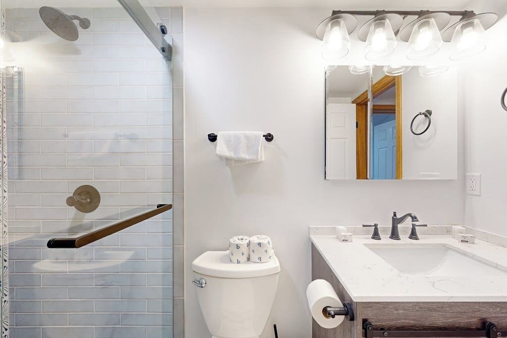 Photo of Bathroom in Mountain Acres