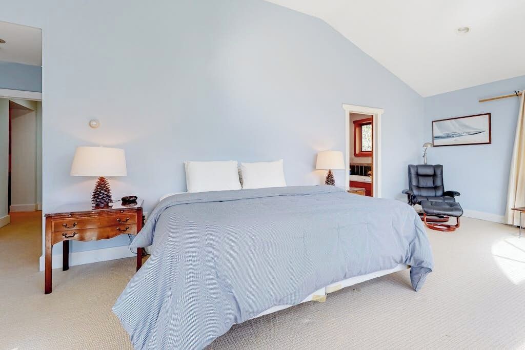 Photo of Bedroom in Jamaica