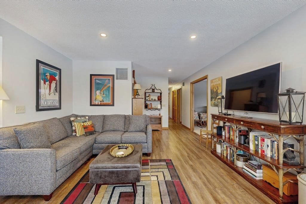 Photo of Livingroom in Thornton