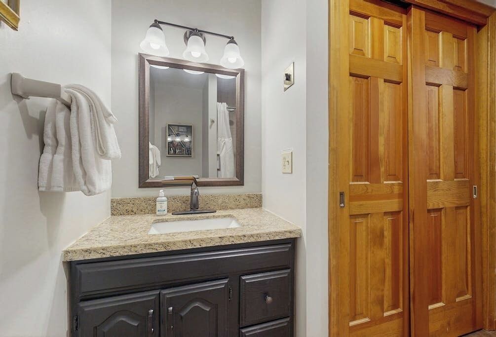 Photo of Bathroom in Thornton