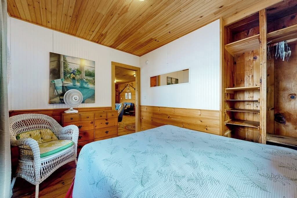 Photo of Bedroom in The Bays