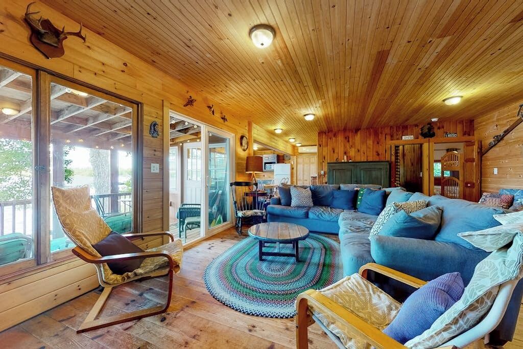 Photo of Livingroom in The Bays