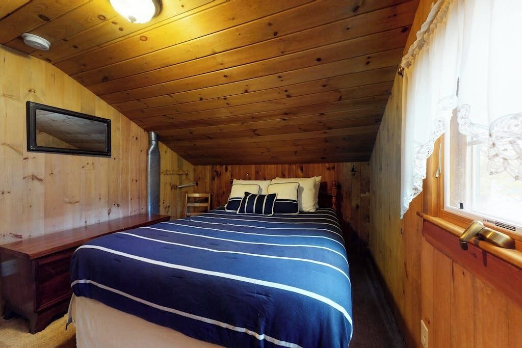 Photo of Bedroom in The Bays