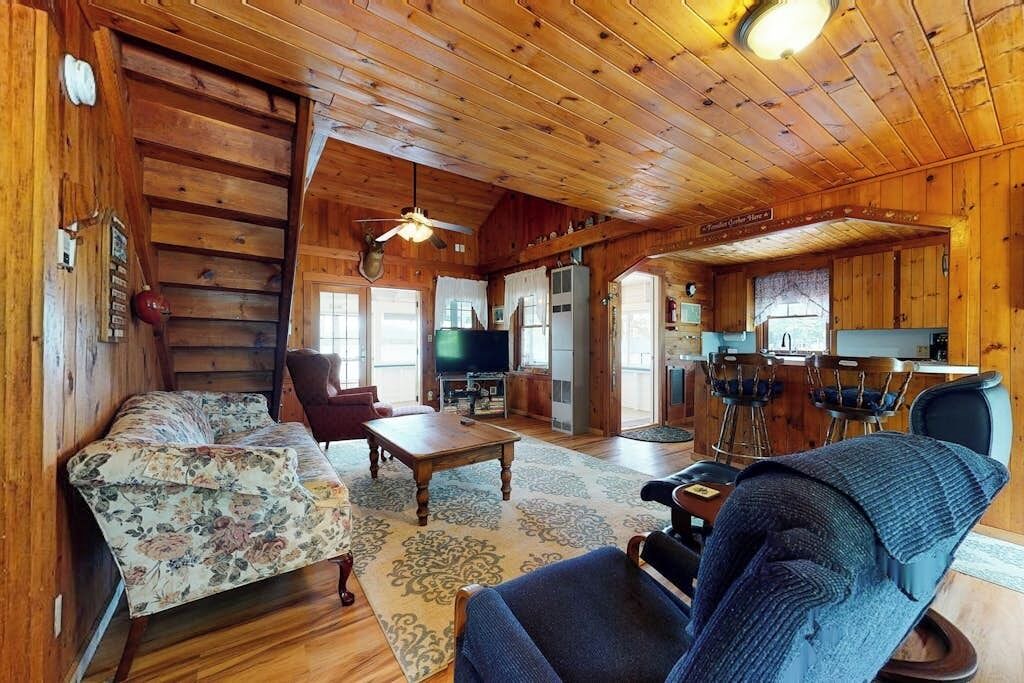 Photo of Livingroom in The Bays