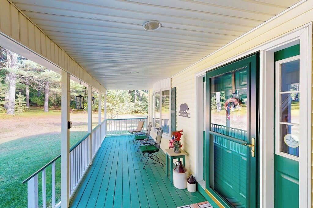 Photo of Patio Balcony in Center Ossipee