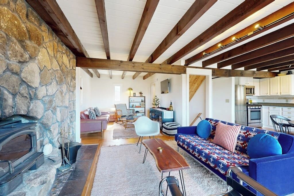 Photo of Livingroom in Thornton