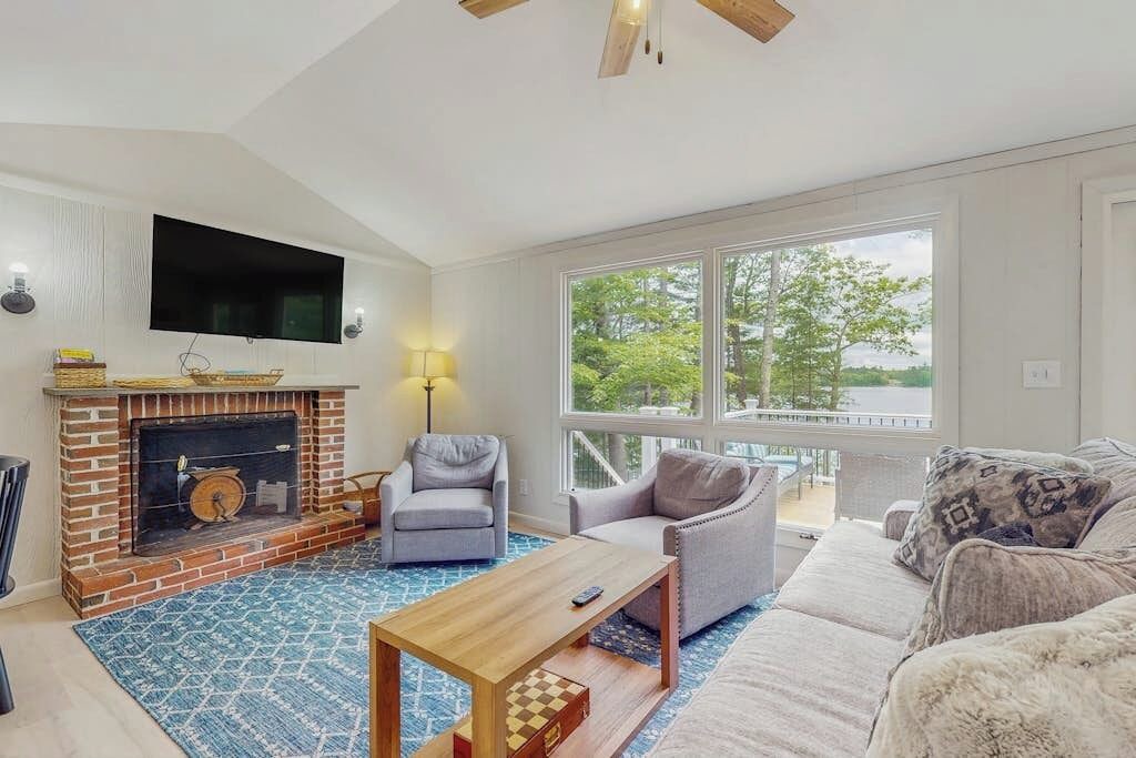Photo of Livingroom in Ossipee