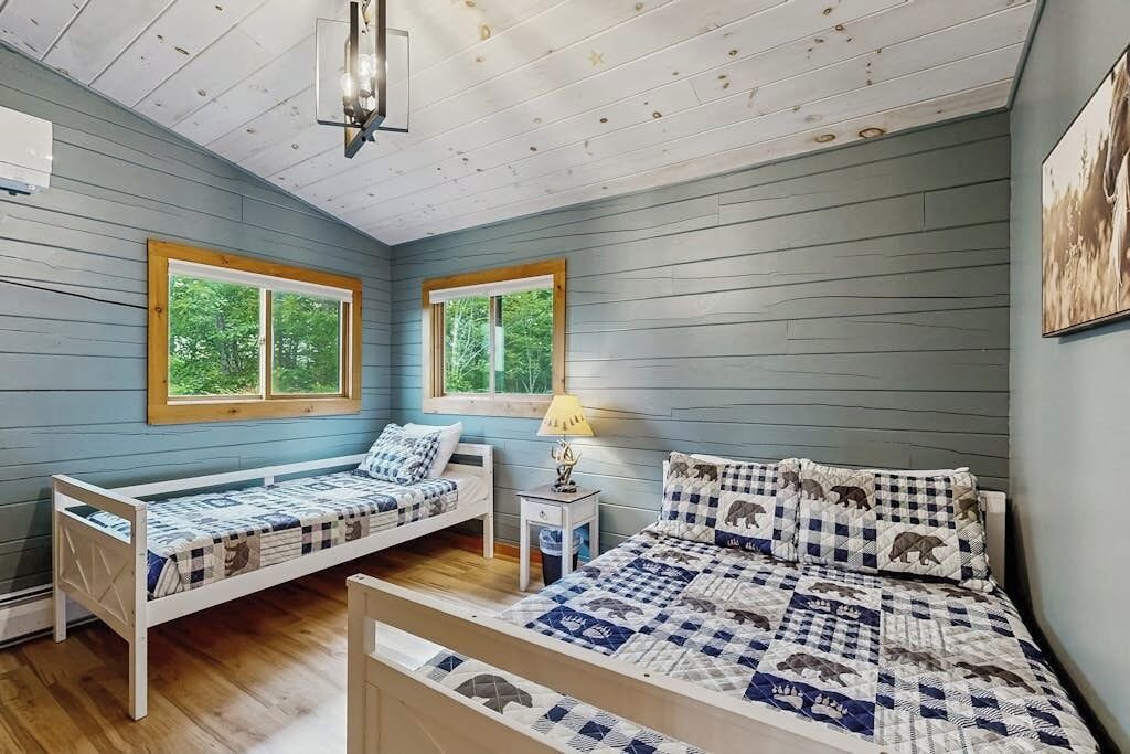 Photo of Bedroom in Silver Lake