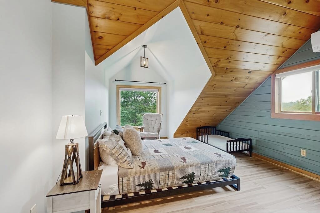 Photo of Bedroom in Silver Lake
