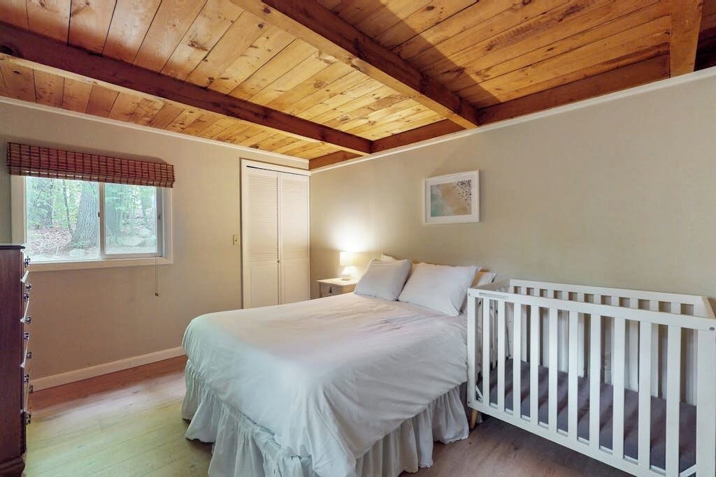 Photo of Bedroom in Tuftonboro
