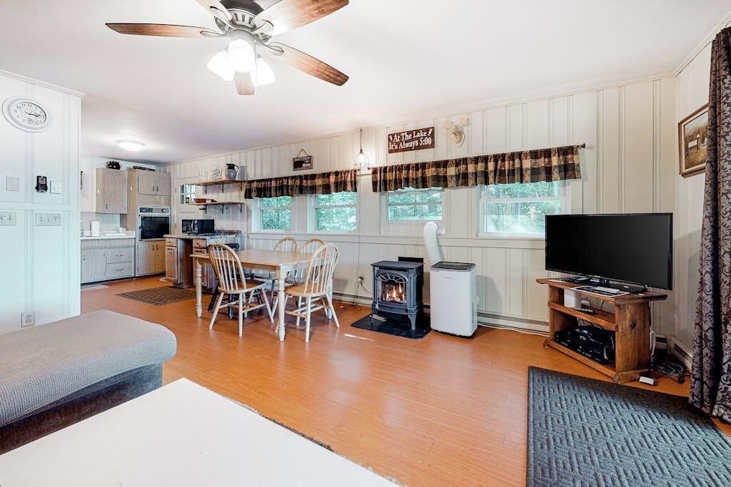 Photo of Livingroom in Madison