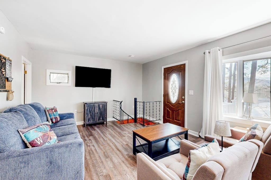 Photo of Livingroom in The Bays
