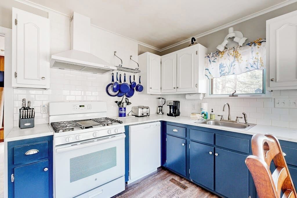 Photo of Kitchen in The Bays