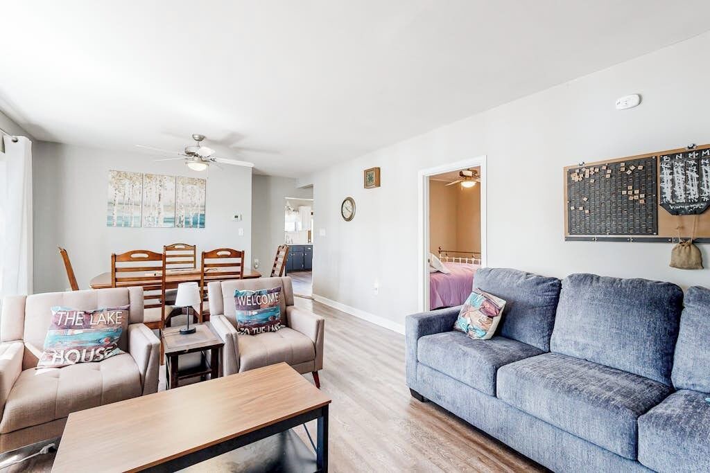 Photo of Livingroom in The Bays