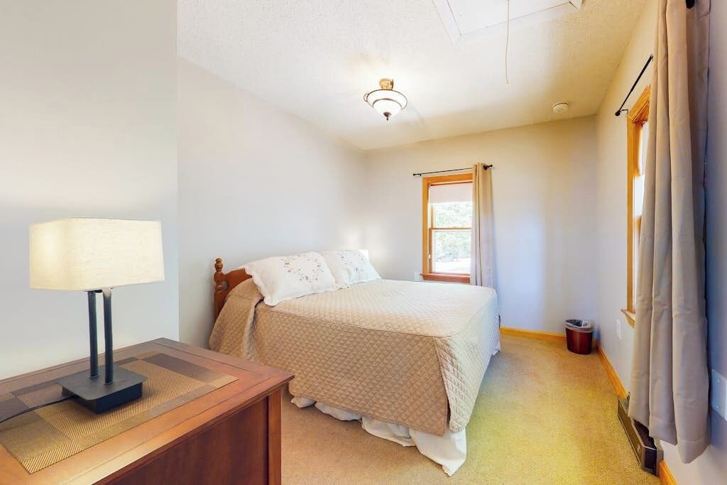 Photo of Bedroom in The Bays
