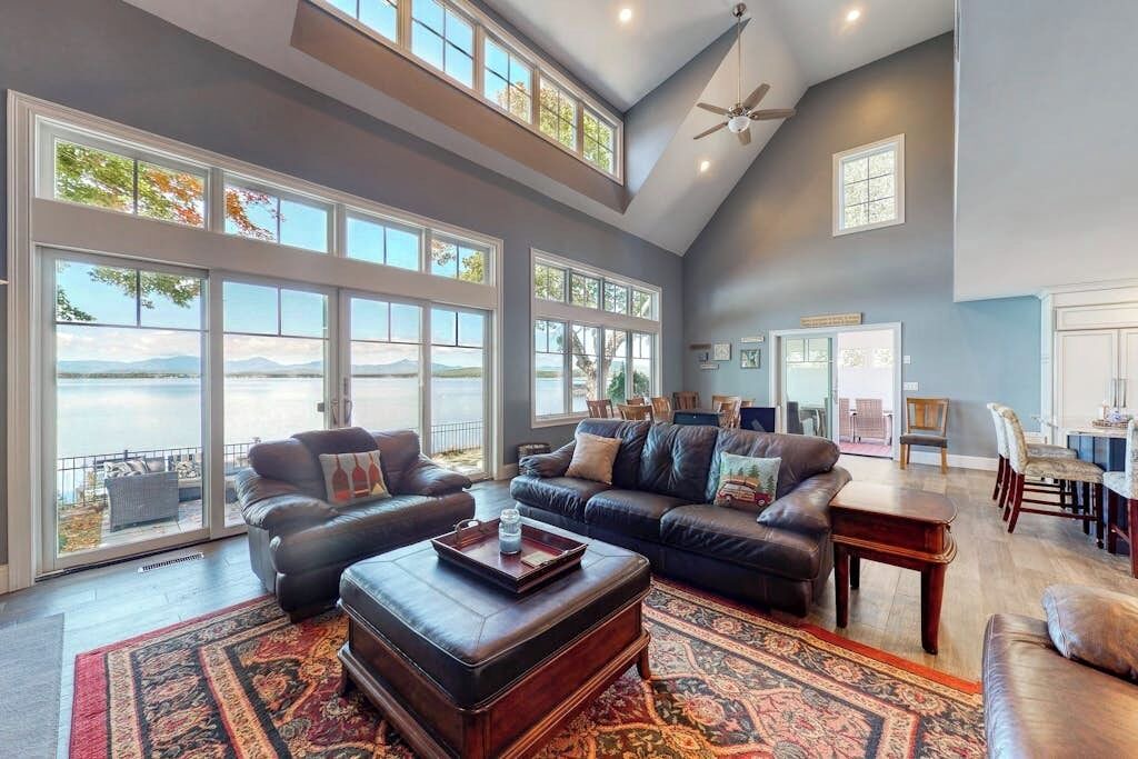 Photo of Livingroom in Center Ossipee