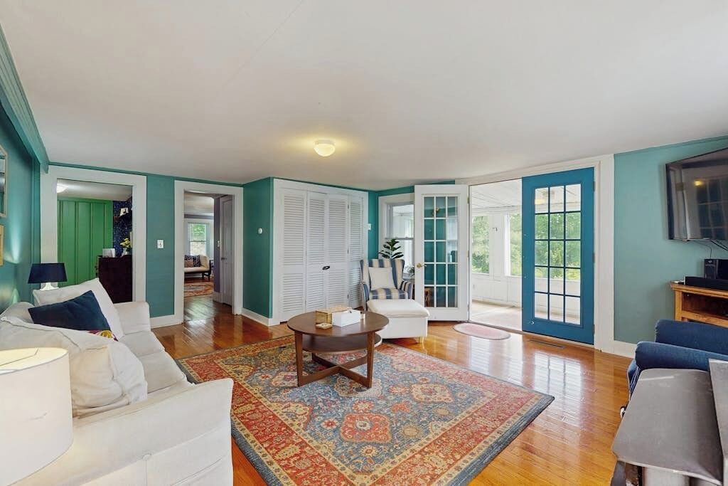 Photo of Livingroom in Wolfeboro