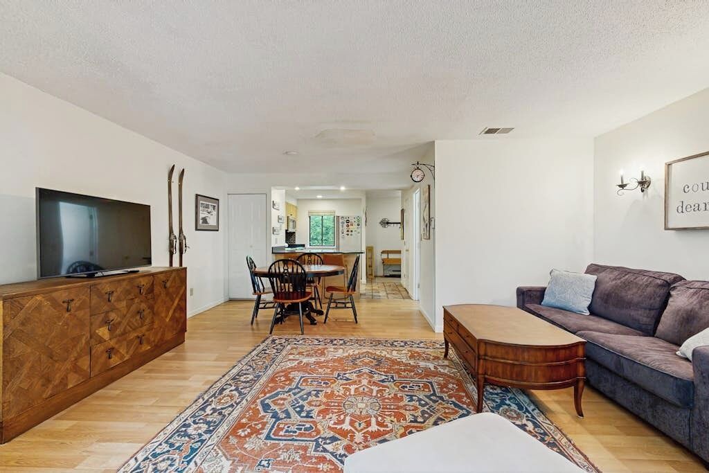 Photo of Livingroom in Waterville Valley