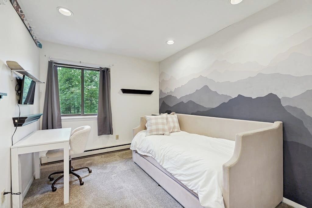 Photo of Bedroom in Waterville Valley