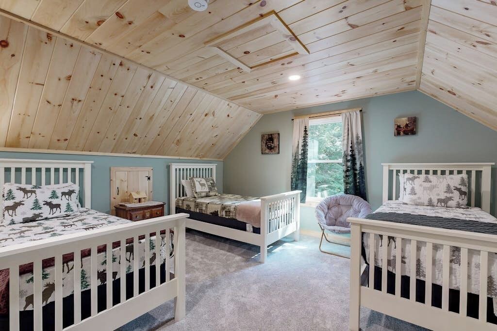 Photo of Bedroom in Wolfeboro