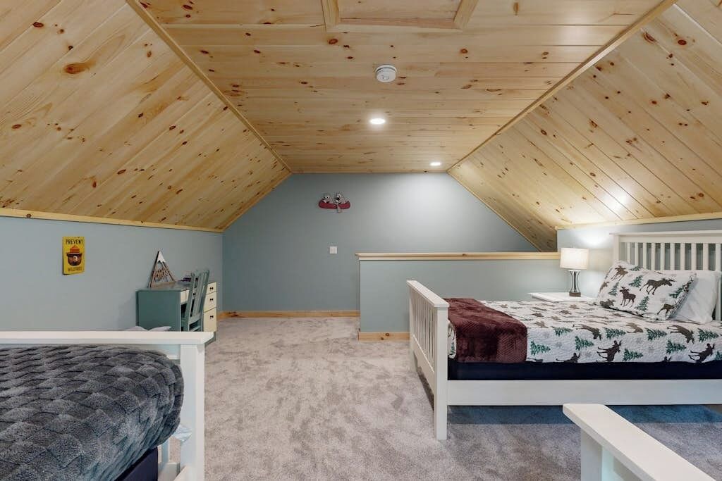 Photo of Bedroom in Wolfeboro