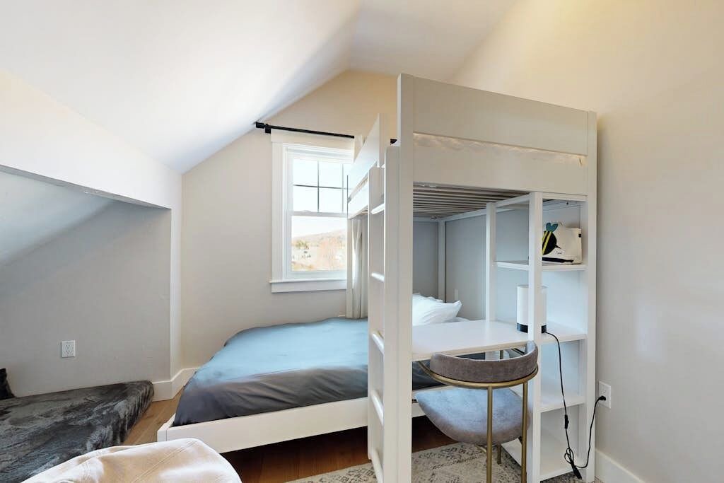 Photo of Bedroom in Waterville Valley