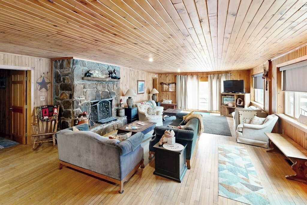 Photo of Livingroom in Londonderry