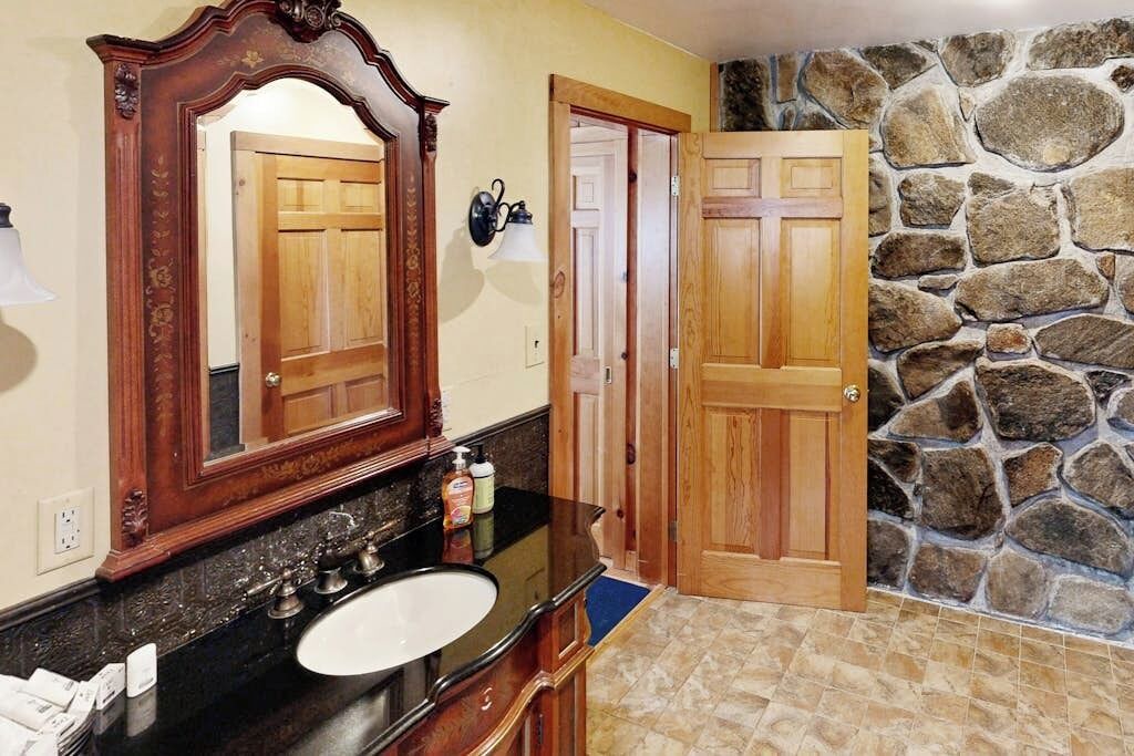 Photo of Bathroom in Londonderry