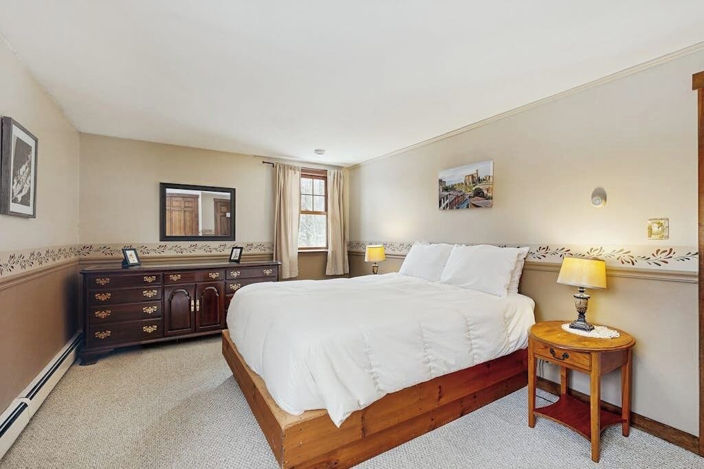 Photo of Bedroom in Birch Hill
