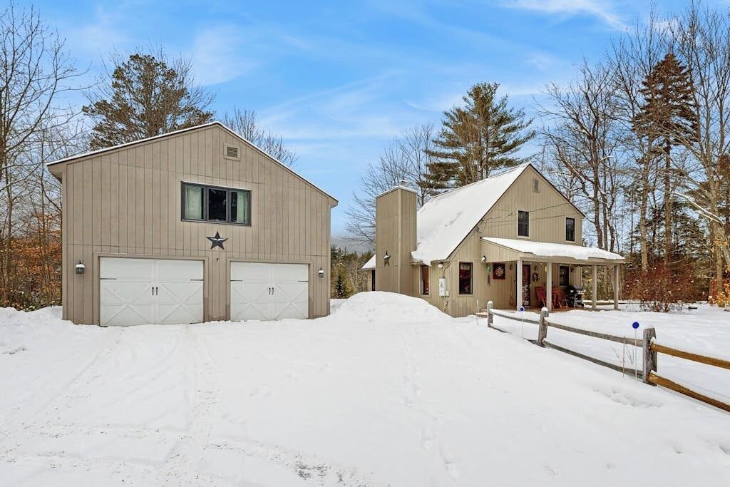 Photo of Outdoor in Birch Hill