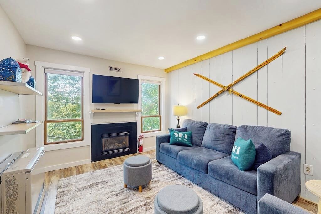 Photo of Livingroom in Warren