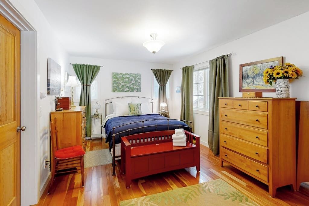 Photo of Bedroom in Warren