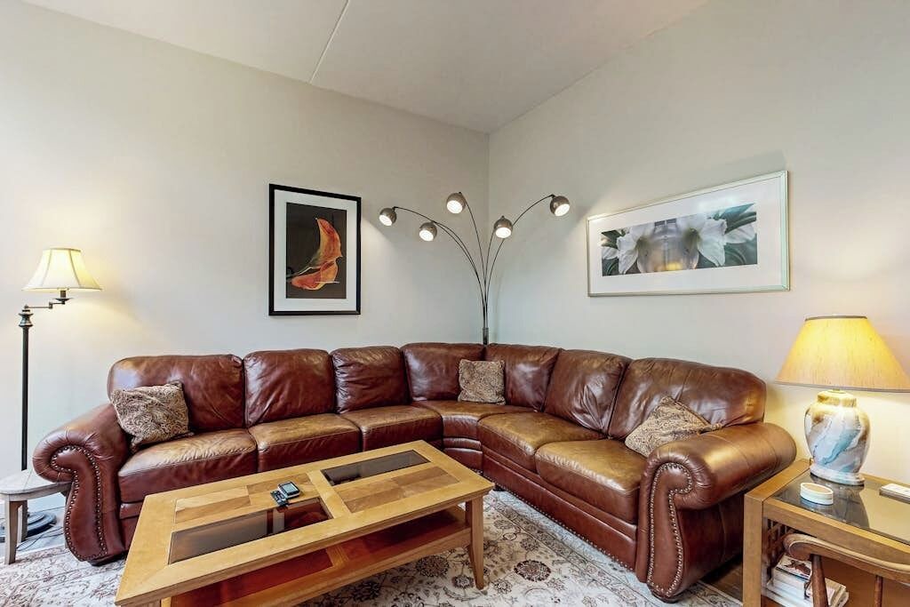 Photo of Livingroom in Warren