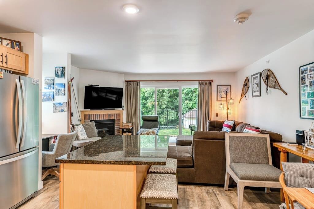 Photo of Livingroom in Warren