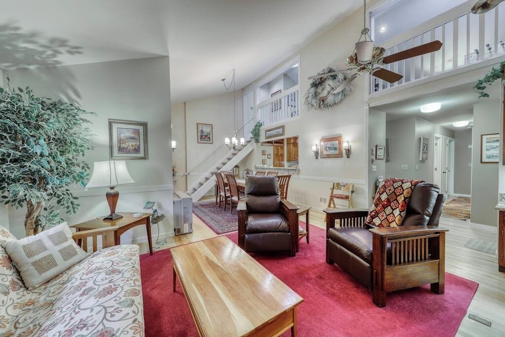 Photo of Livingroom in Warren
